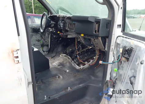 2015 Chevrolet Express 2500 Work Van z USA, uszkodzony, nr VIN 1GCWGFCF3F1153306